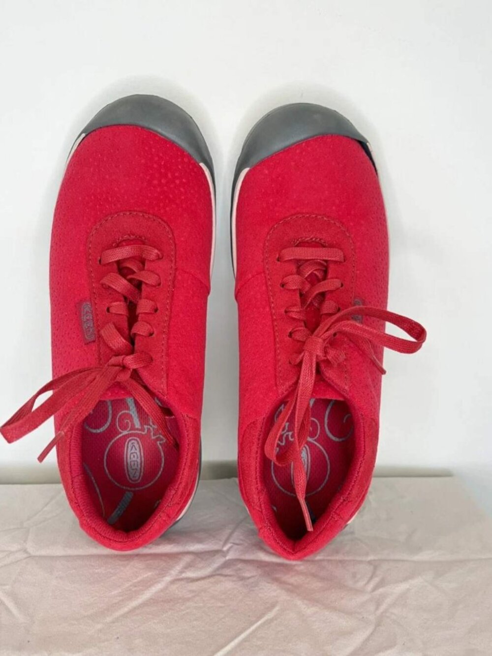 Keen Kanga Hiking Sneakers Women's 7 Shock Absorb Lightweight Toe Cap Red